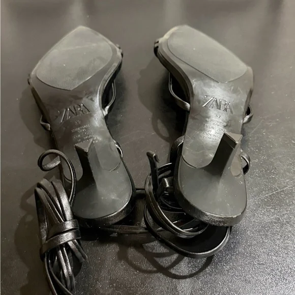 Zara Black Strappy Sandals kitten heel size 37/7 - Picture 3 of 9